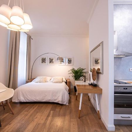 Modern Downtown Apt - Renovated, On Ideal Location Praag Buitenkant foto