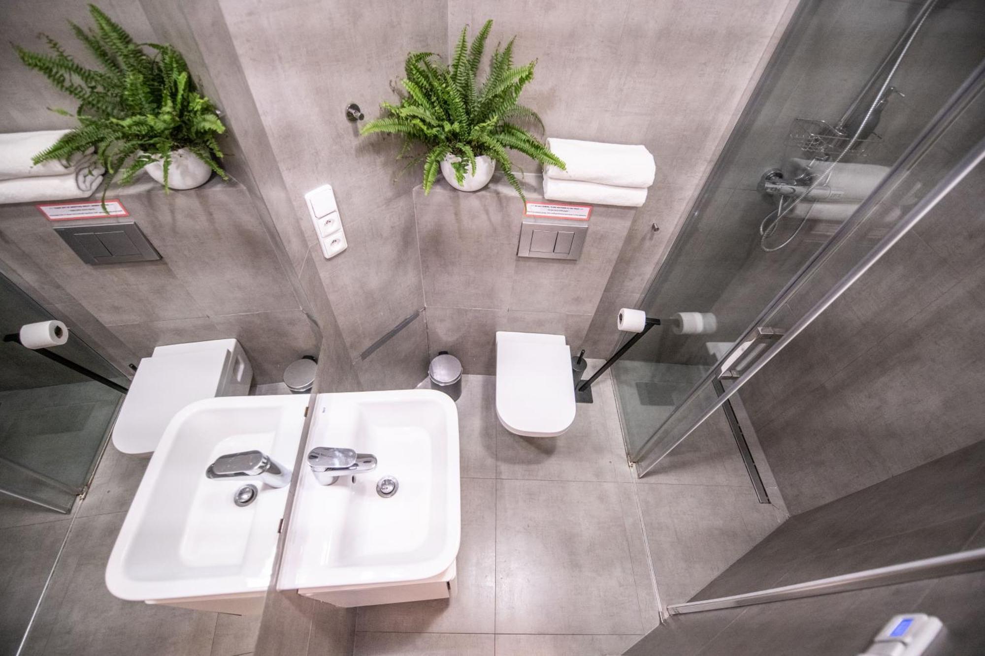 Modern Downtown Apt - Renovated, On Ideal Location Praag Buitenkant foto