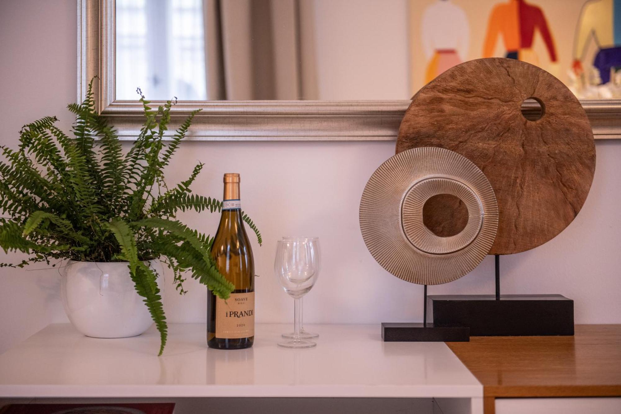 Modern Downtown Apt - Renovated, On Ideal Location Praag Buitenkant foto