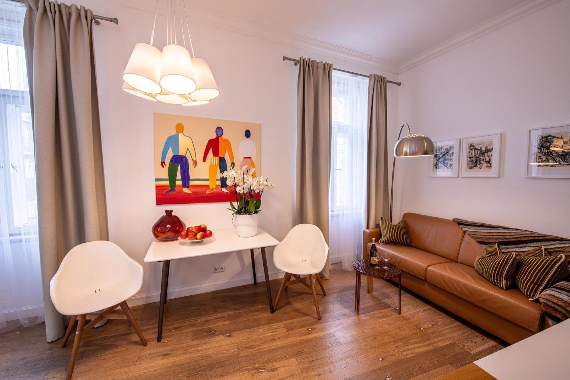 Modern Downtown Apt - Renovated, On Ideal Location Praag Buitenkant foto