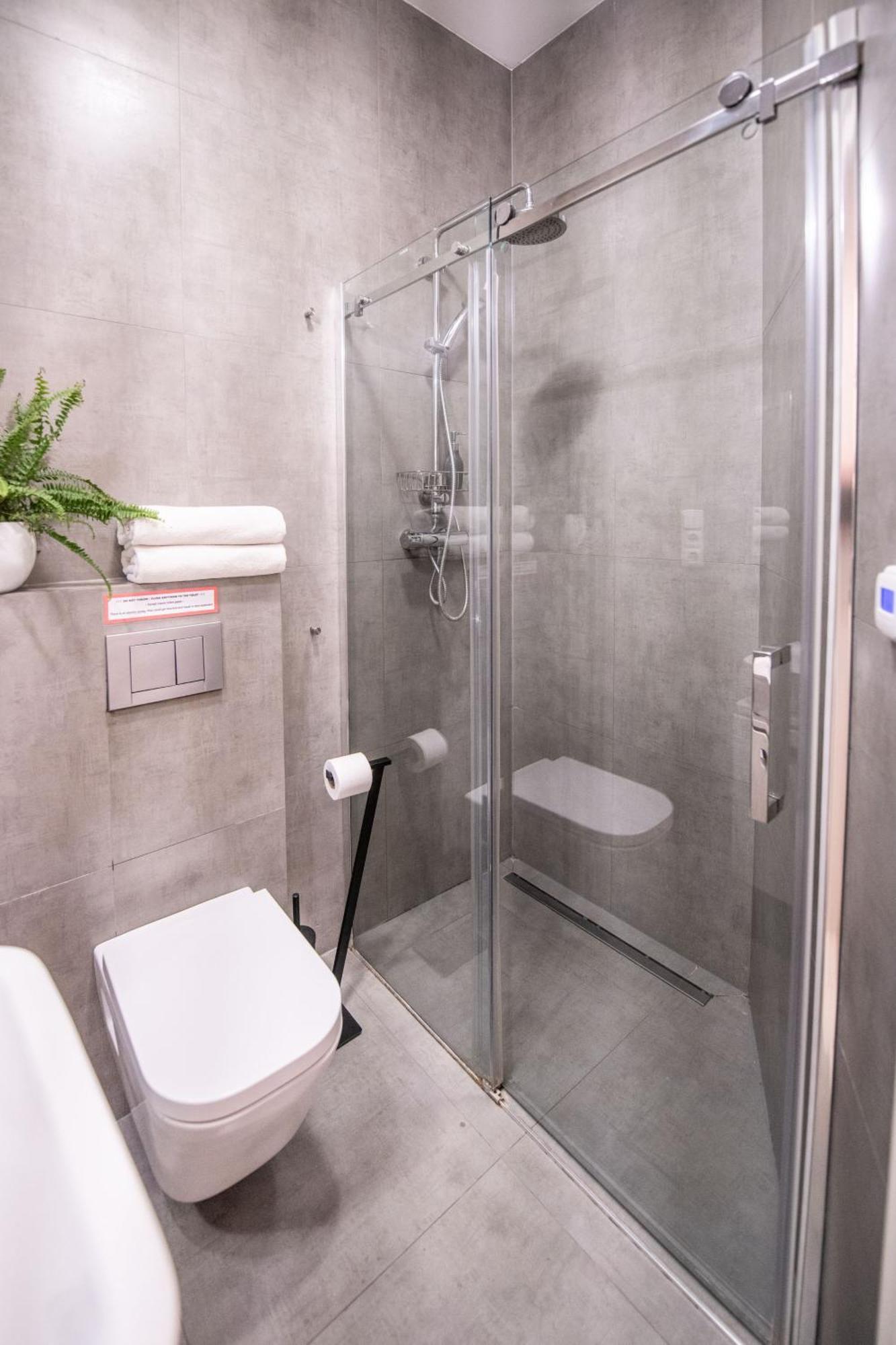 Modern Downtown Apt - Renovated, On Ideal Location Praag Buitenkant foto