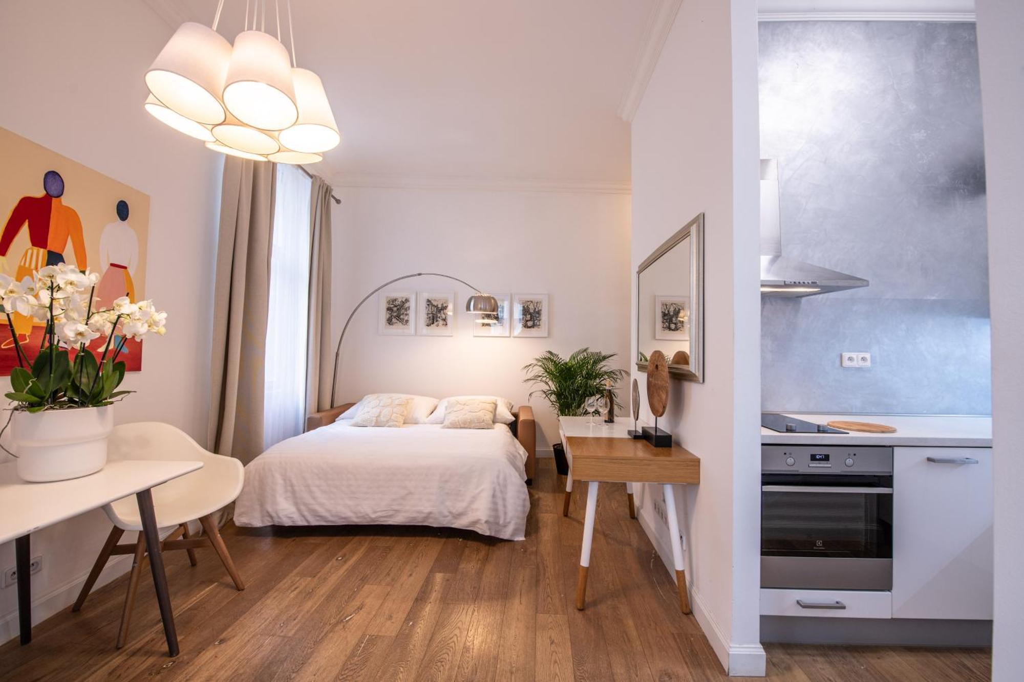 Modern Downtown Apt - Renovated, On Ideal Location Praag Buitenkant foto