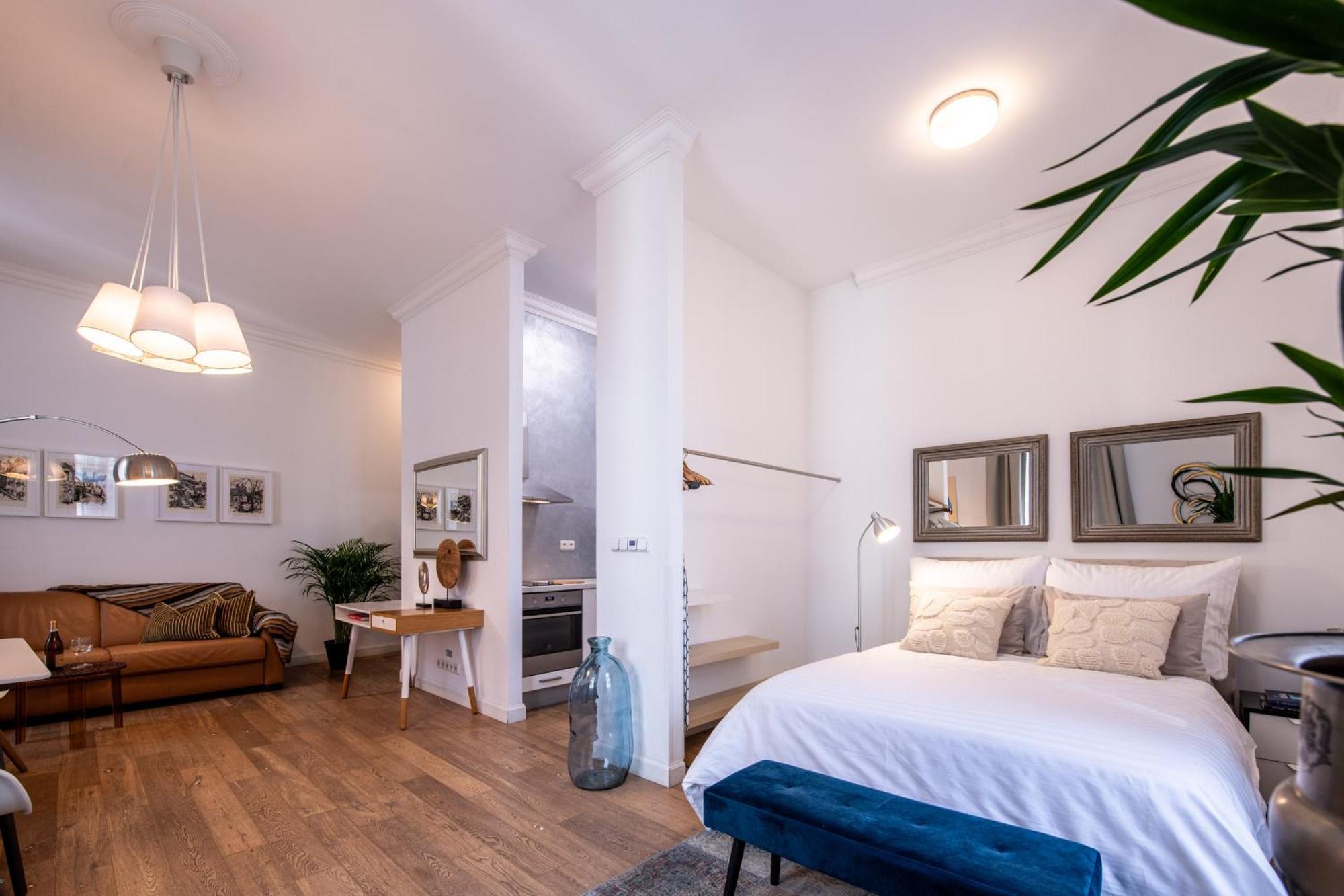 Modern Downtown Apt - Renovated, On Ideal Location Praag Buitenkant foto